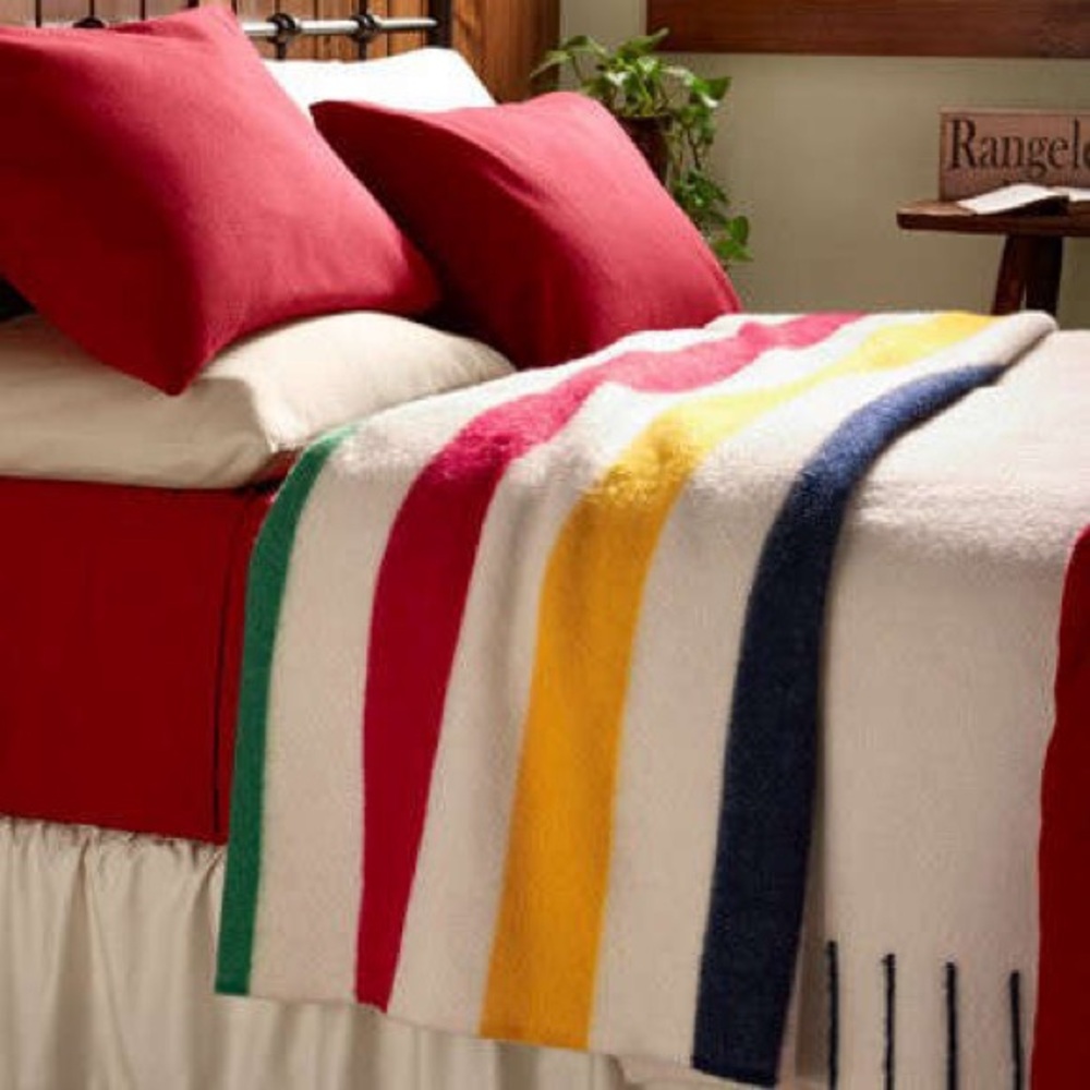 Authentic HUDSON’S BAY Vintage 6-Point Wool Blanket Queen
